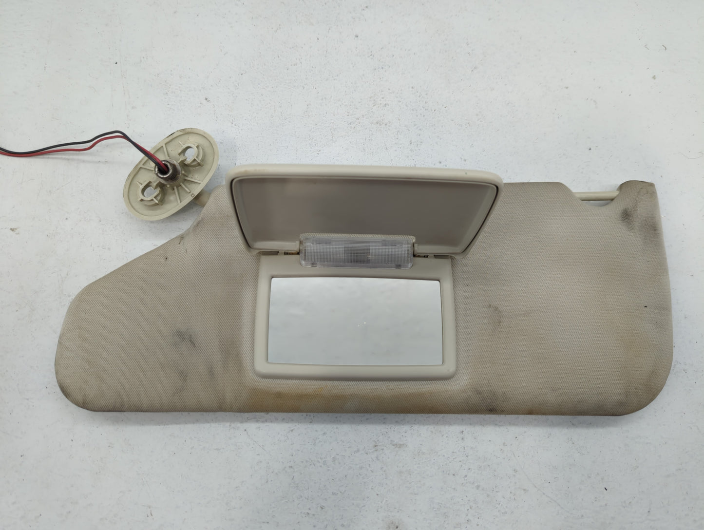 2008-2012 Jeep Liberty Sun Visor Shade Replacement Driver Left Mirror Fits Fits 2008 2009 2010 2011 2012 OEM Used Auto Parts
