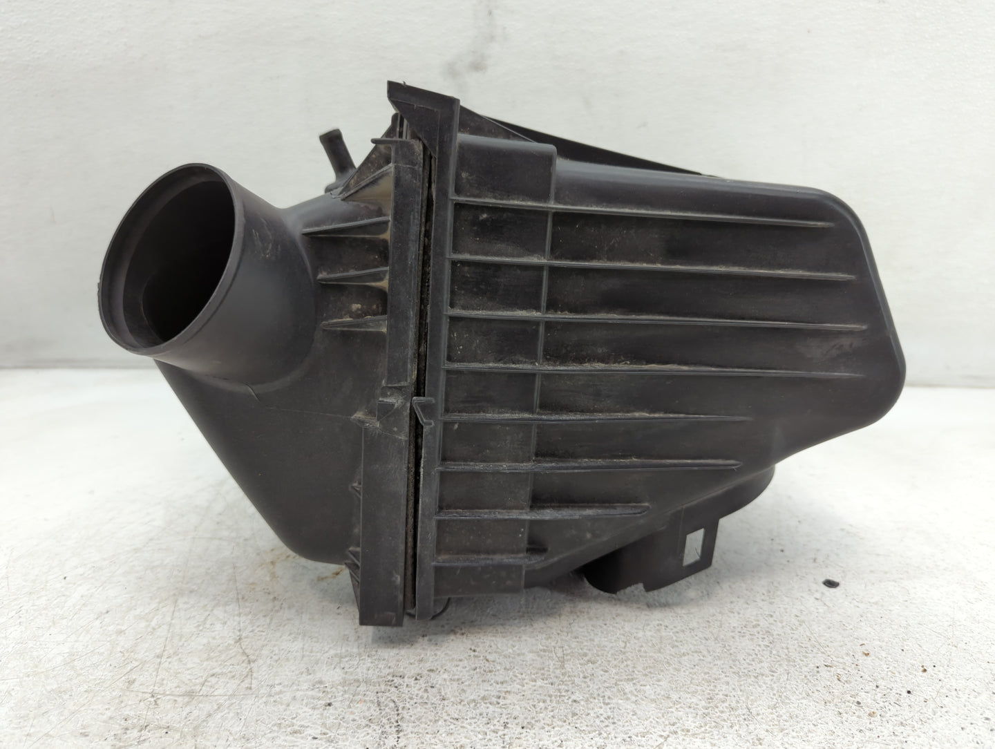 2008-2012 Jeep Liberty Air Cleaner Intake-duct Hose Tube - Oemusedautoparts1.com
