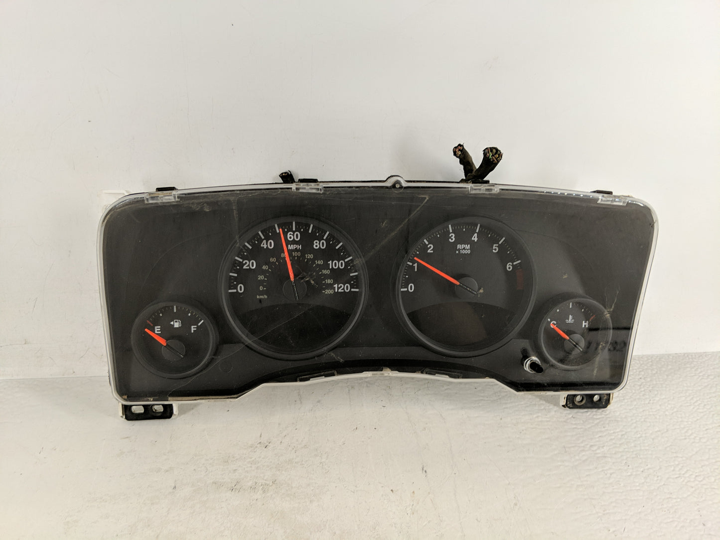 2011-2013 Jeep Patriot Instrument Cluster Speedometer Gauges P/N:68080402AD Fits Fits 2011 2012 2013 OEM Used Auto Parts - O