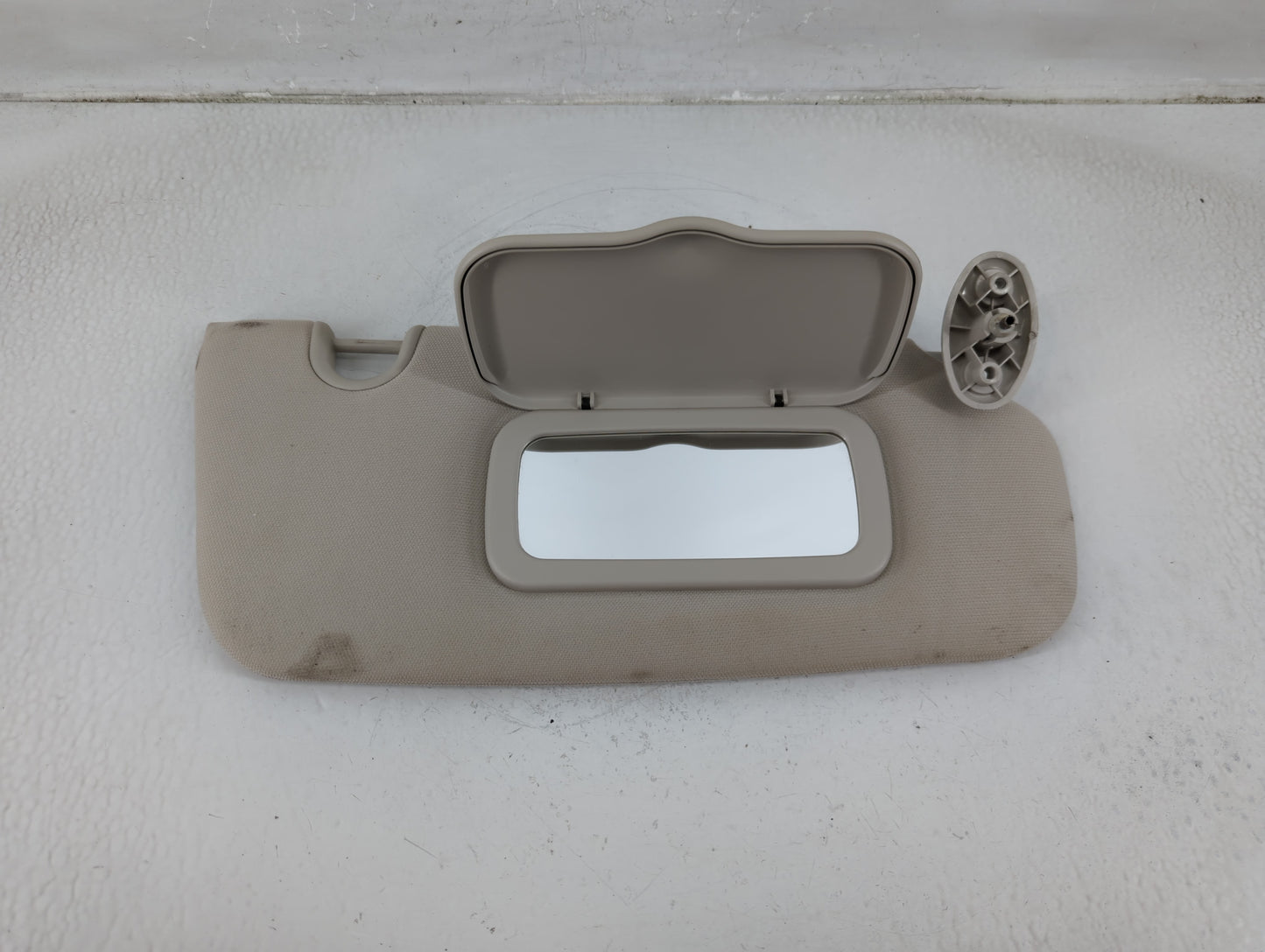 2010-2017 Jeep Patriot Sun Visor Shade Replacement Passenger Right Mirror Fits Fits 2010 2011 2012 2013 2014 2015 2016 2017 