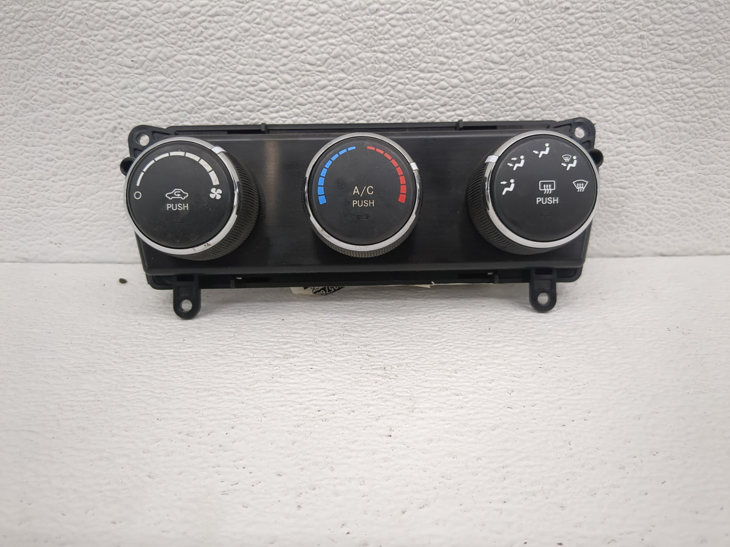 2011-2017 Jeep Patriot Climate Control Module Temperature AC/Heater Replacement P/N:1PL231DVAB Fits OEM Used Auto Parts - Oe