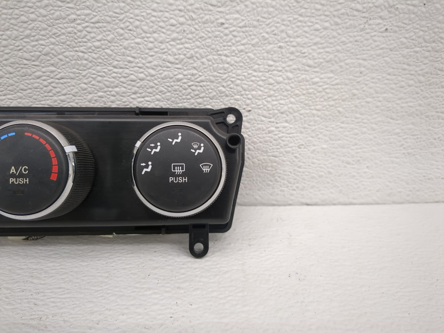 2011-2017 Jeep Patriot Climate Control Module Temperature AC/Heater Replacement P/N:1PL231DVAB Fits OEM Used Auto Parts - Oe