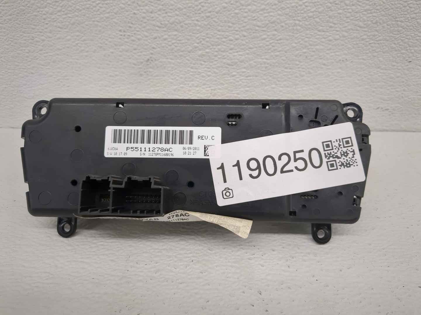 2011-2017 Jeep Patriot Climate Control Module Temperature AC/Heater Replacement P/N:1PL231DVAB Fits OEM Used Auto Parts - Oe