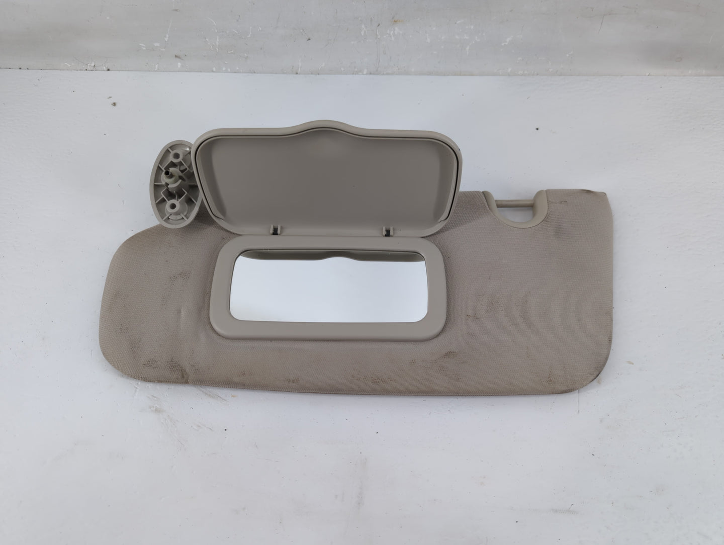 2010-2017 Jeep Patriot Sun Visor Shade Replacement Driver Left Mirror Fits Fits 2010 2011 2012 2013 2014 2015 2016 2017 OEM 