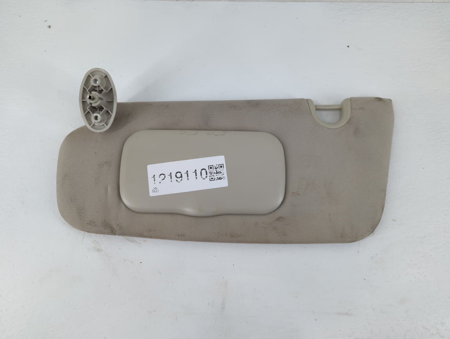 2010-2017 Jeep Patriot Sun Visor Shade Replacement Driver Left Mirror Fits Fits 2010 2011 2012 2013 2014 2015 2016 2017 OEM 