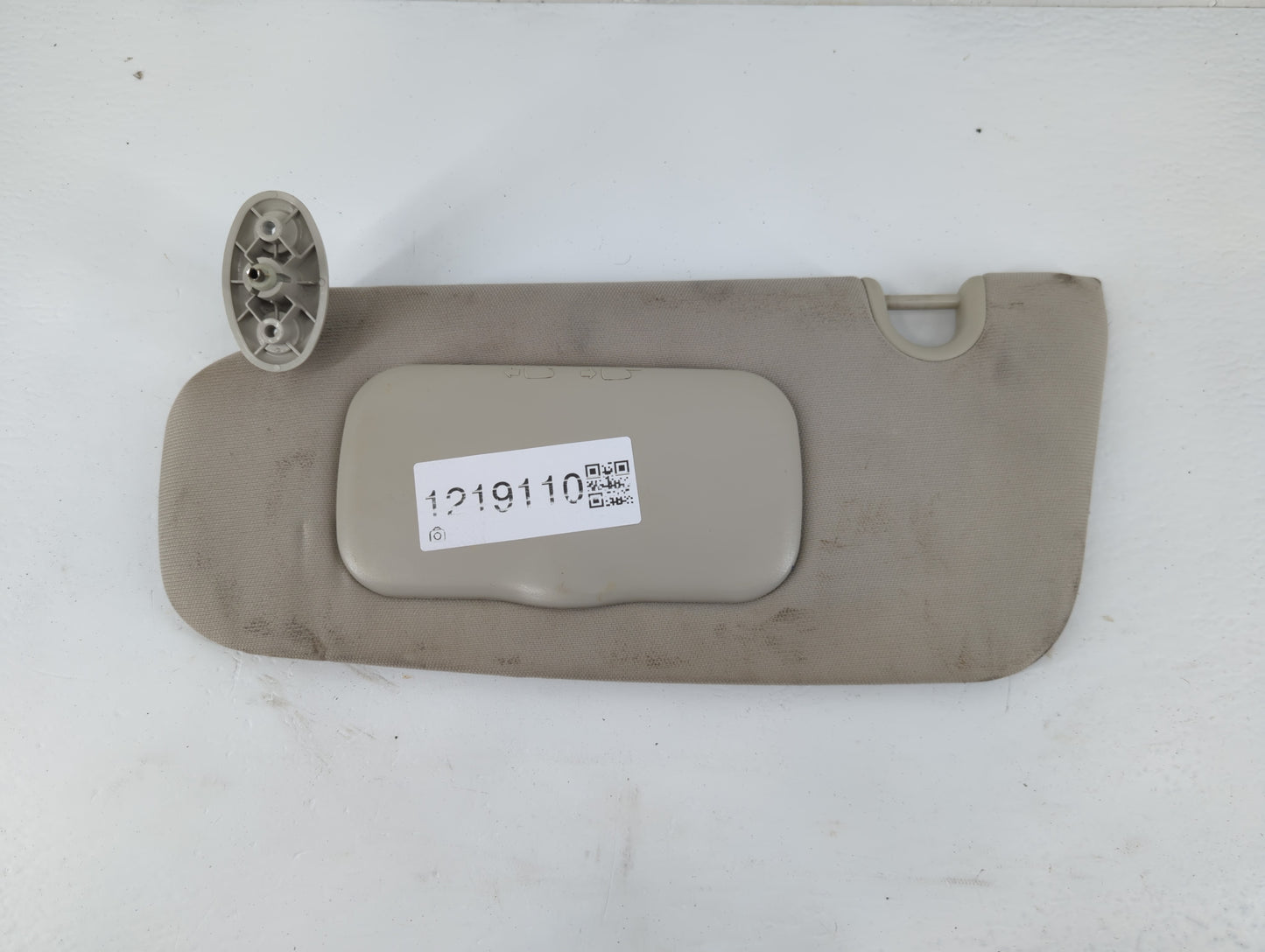 2010-2017 Jeep Patriot Sun Visor Shade Replacement Driver Left Mirror Fits Fits 2010 2011 2012 2013 2014 2015 2016 2017 OEM 