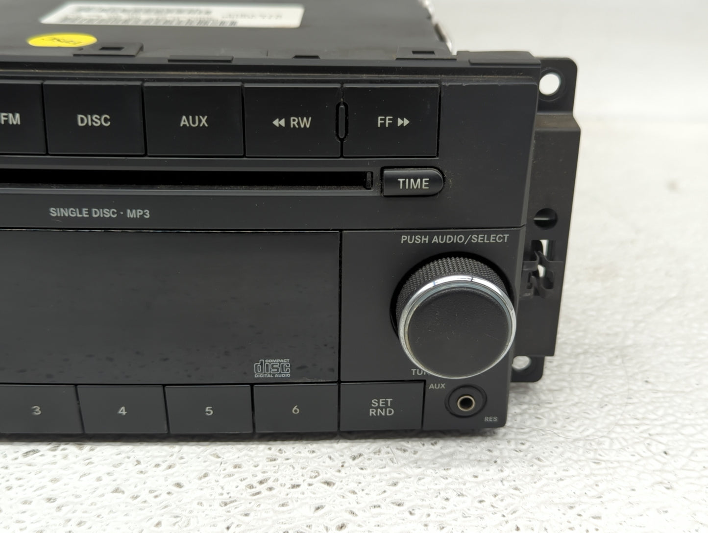 2011-2012 Jeep Patriot Radio AM FM Cd Player Receiver Replacement P/N:P05091222AD Fits Fits 2011 2012 OEM Used Auto Parts - 