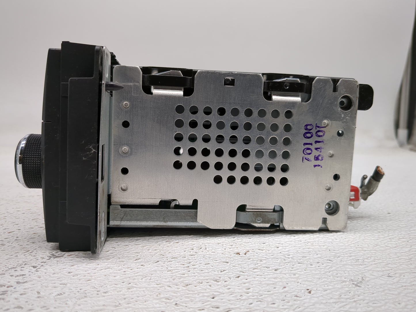 2011-2012 Jeep Patriot Radio AM FM Cd Player Receiver Replacement P/N:P05091226AC Fits Fits 2011 2012 OEM Used Auto Parts - 