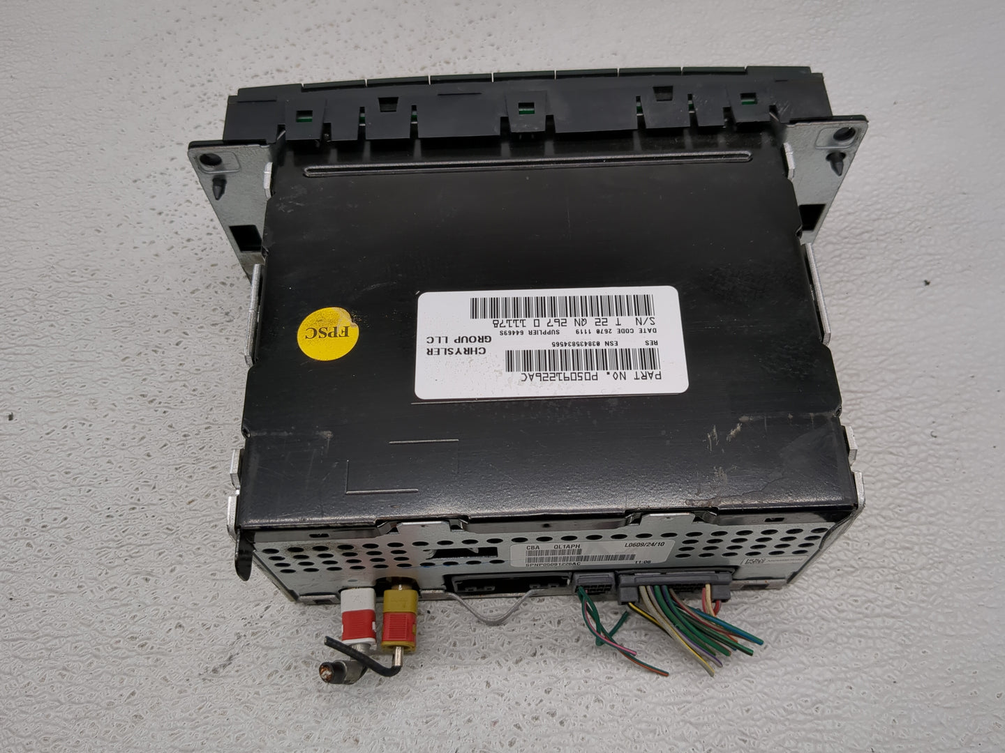 2011-2012 Jeep Patriot Radio AM FM Cd Player Receiver Replacement P/N:P05091226AC Fits Fits 2011 2012 OEM Used Auto Parts - 