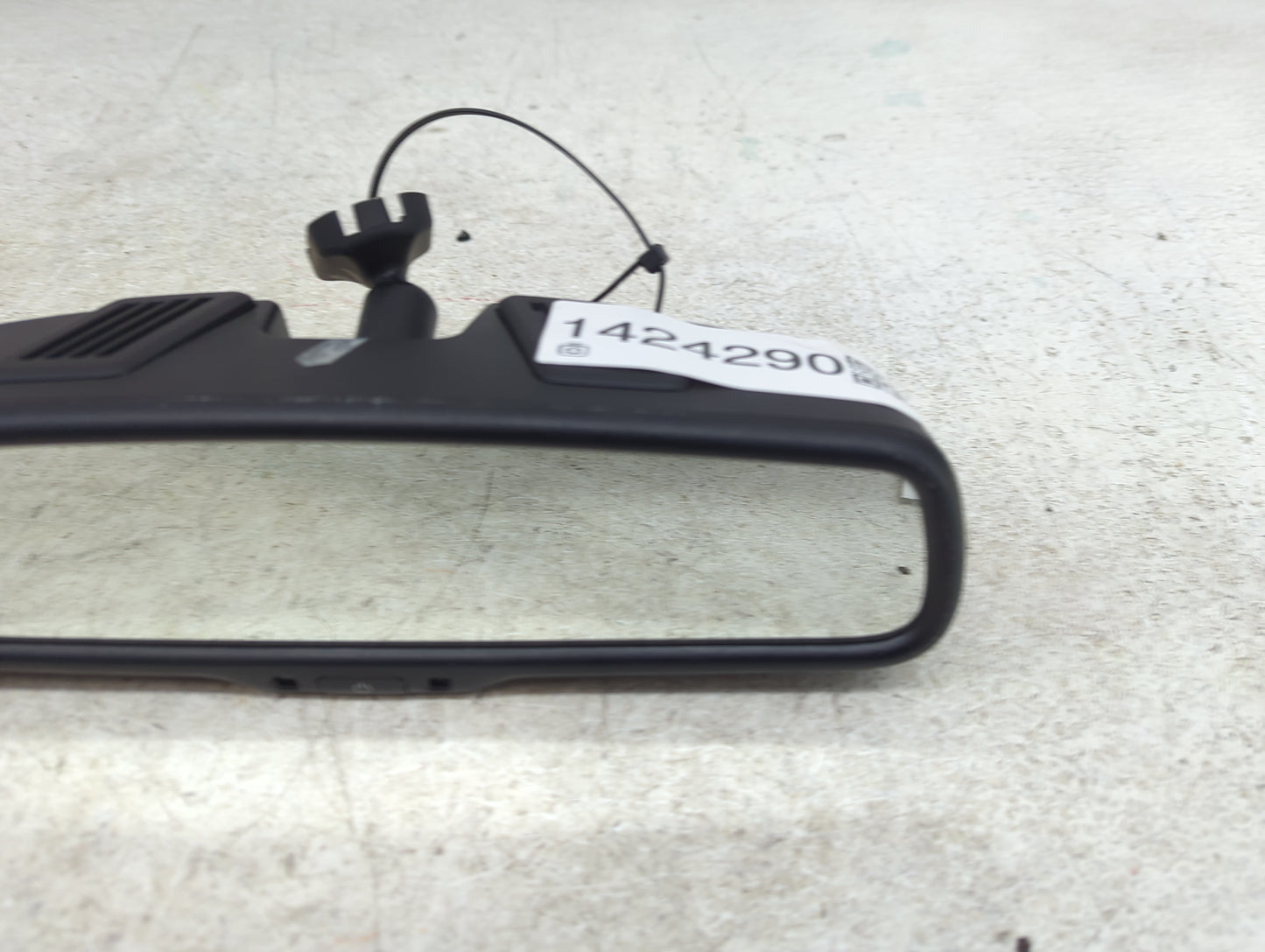 2011-2017 Jeep Patriot Interior Rear View Mirror Replacement OEM Fits Fits 2010 2011 2012 2013 2014 2015 2016 2017 OEM Used 