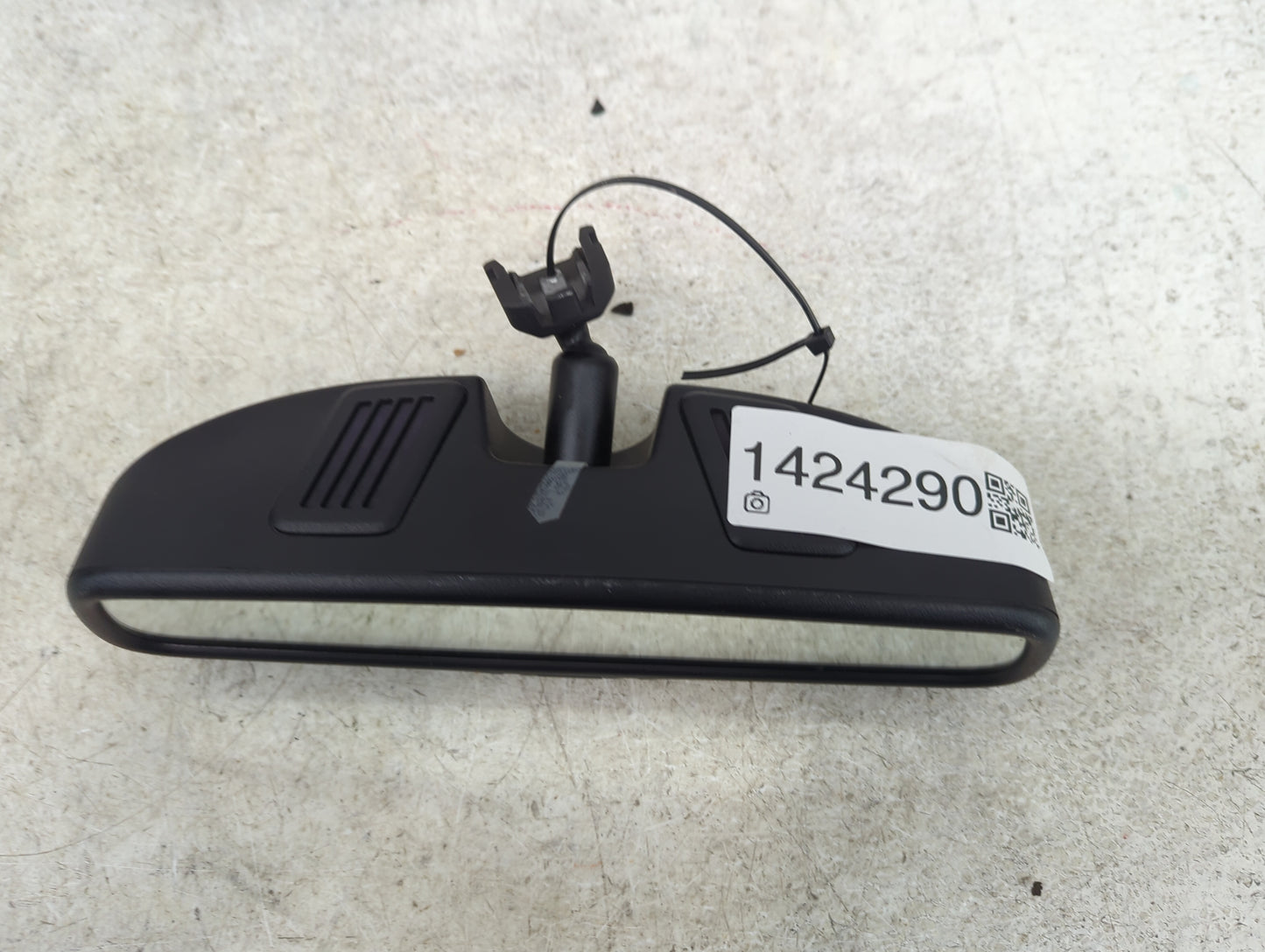 2011-2017 Jeep Patriot Interior Rear View Mirror Replacement OEM Fits Fits 2010 2011 2012 2013 2014 2015 2016 2017 OEM Used 