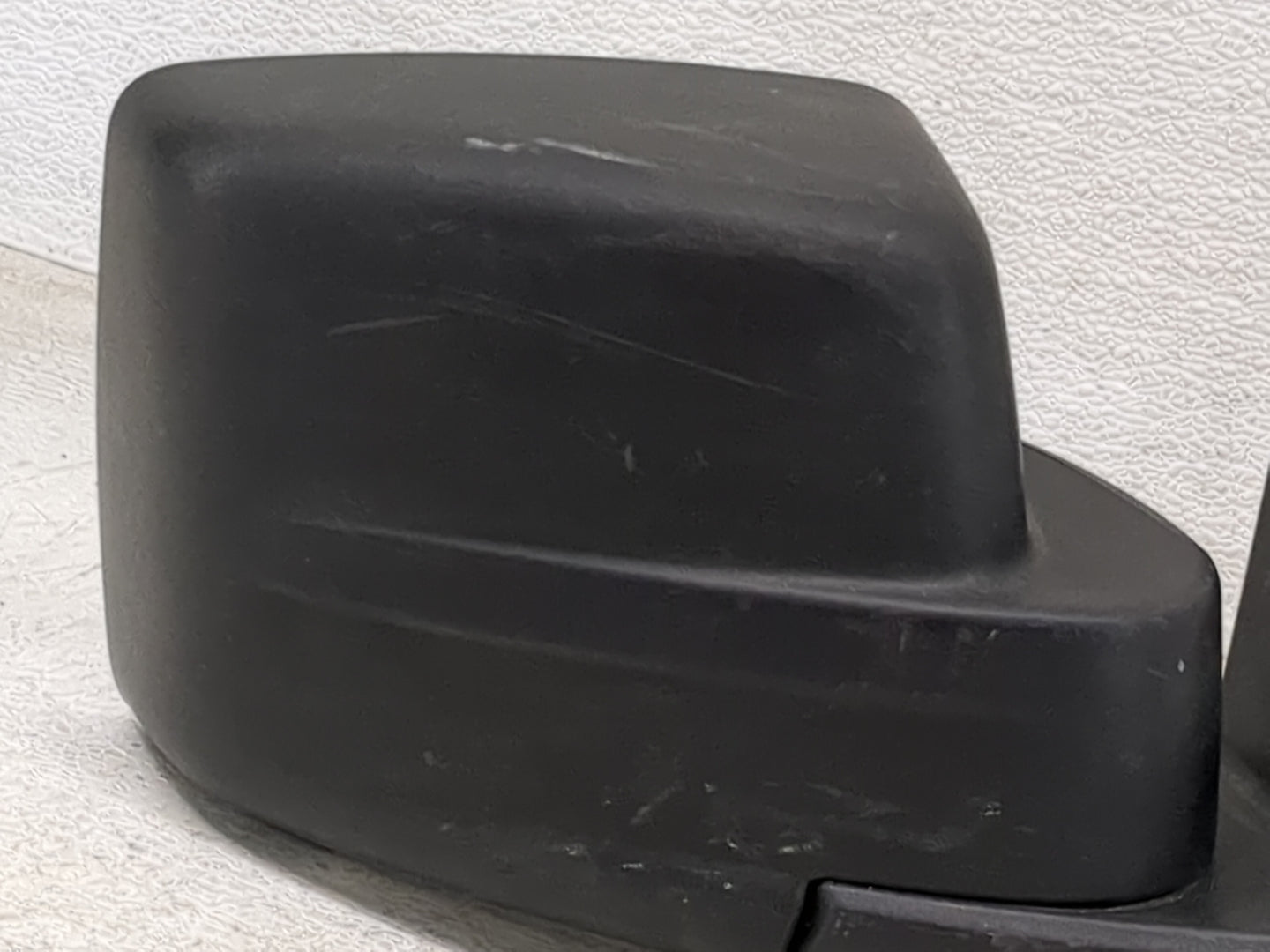 2007-2012 Jeep Patriot Passenger Side View Mirror - Right Door Mirror OEM Used - Oemusedautoparts1.com