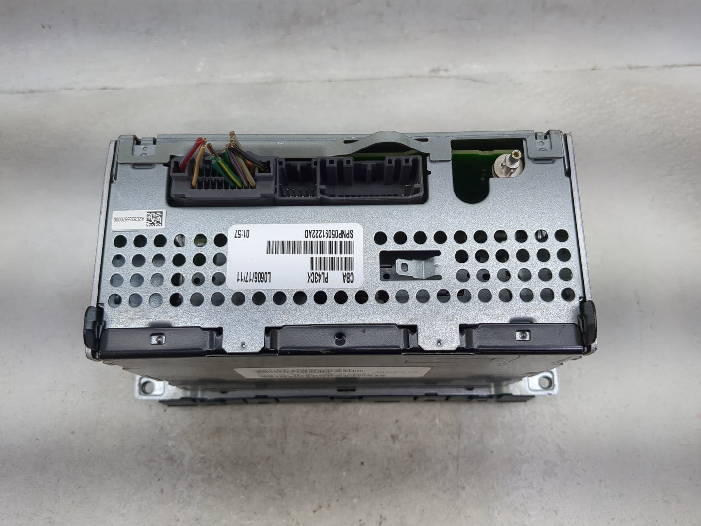 2011-2012 Jeep Patriot Radio AM FM Cd Player Receiver Replacement P/N:P05091222AD Fits Fits 2011 2012 OEM Used Auto Parts - 