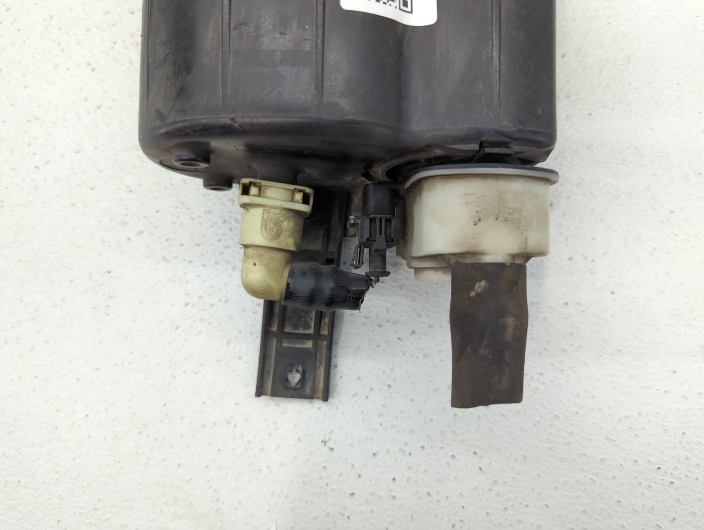 2011 Jeep Patriot Fuel Vapor Charcoal Canister - Oemusedautoparts1.com