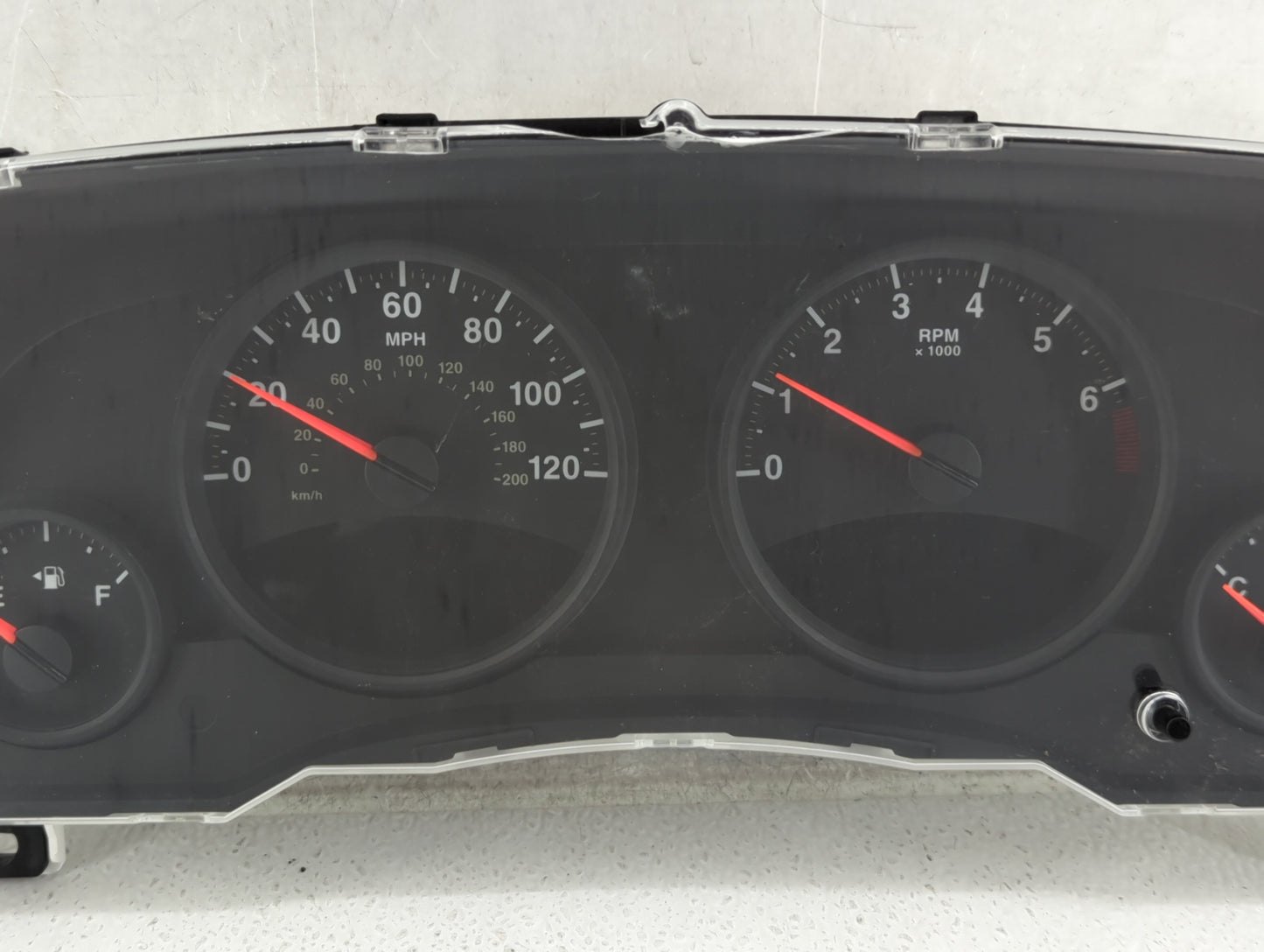 2011-2012 Jeep Patriot Instrument Cluster Speedometer Gauges P/N:68080402AC Fits Fits 2011 2012 OEM Used Auto Parts - Oemuse