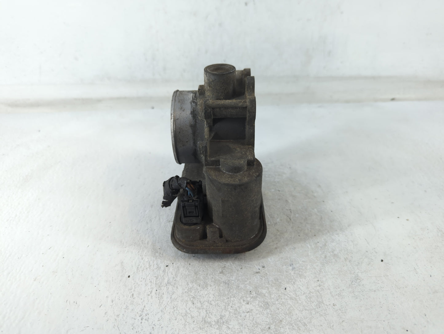 2007-2017 Jeep Patriot Throttle Body Fits Fits 2007 2008 2009 2010 2011 2012 2013 2014 2015 2016 2017 2018 OEM Used Auto Par