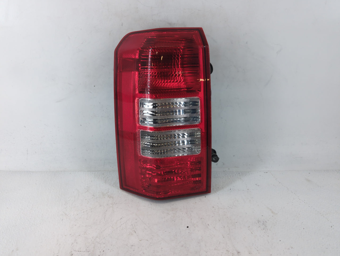 2008-2017 Jeep Patriot Tail Light Assembly Driver Left OEM P/N:511286 Fits Fits 2008 2009 2010 2011 2012 2013 2014 2015 2016