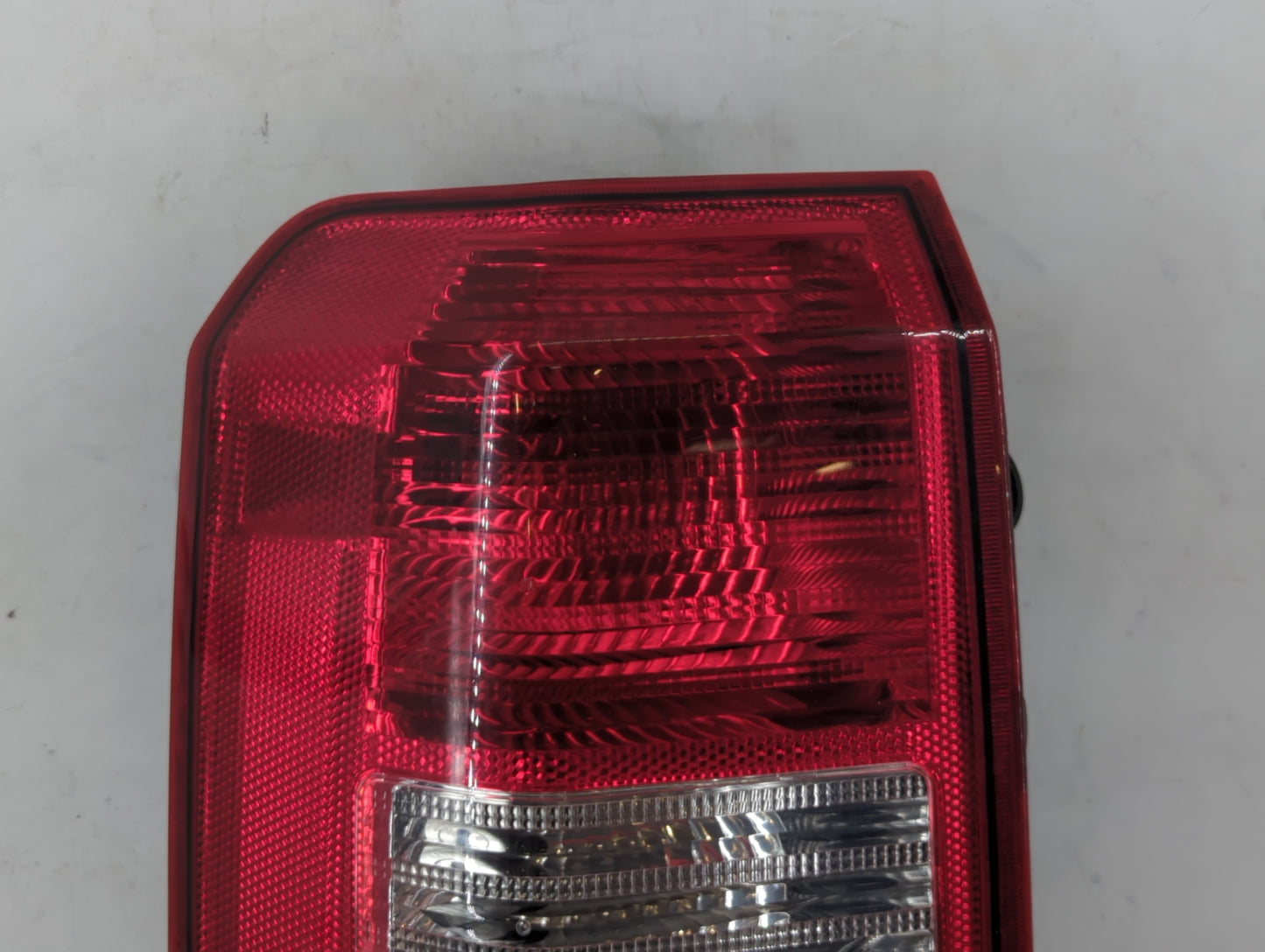 2008-2017 Jeep Patriot Tail Light Assembly Driver Left OEM P/N:511286 Fits Fits 2008 2009 2010 2011 2012 2013 2014 2015 2016