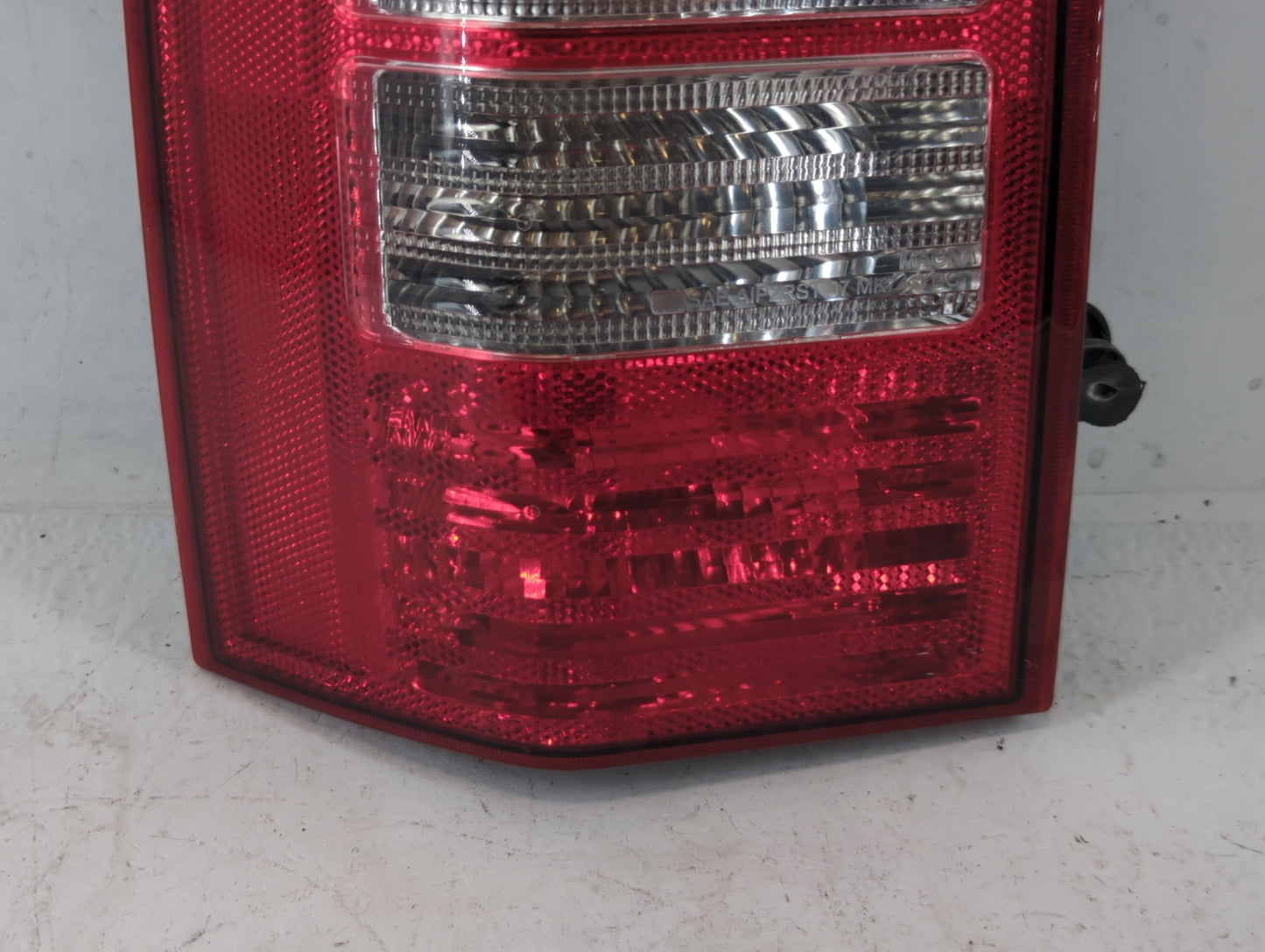 2008-2017 Jeep Patriot Tail Light Assembly Driver Left OEM P/N:511286 Fits Fits 2008 2009 2010 2011 2012 2013 2014 2015 2016
