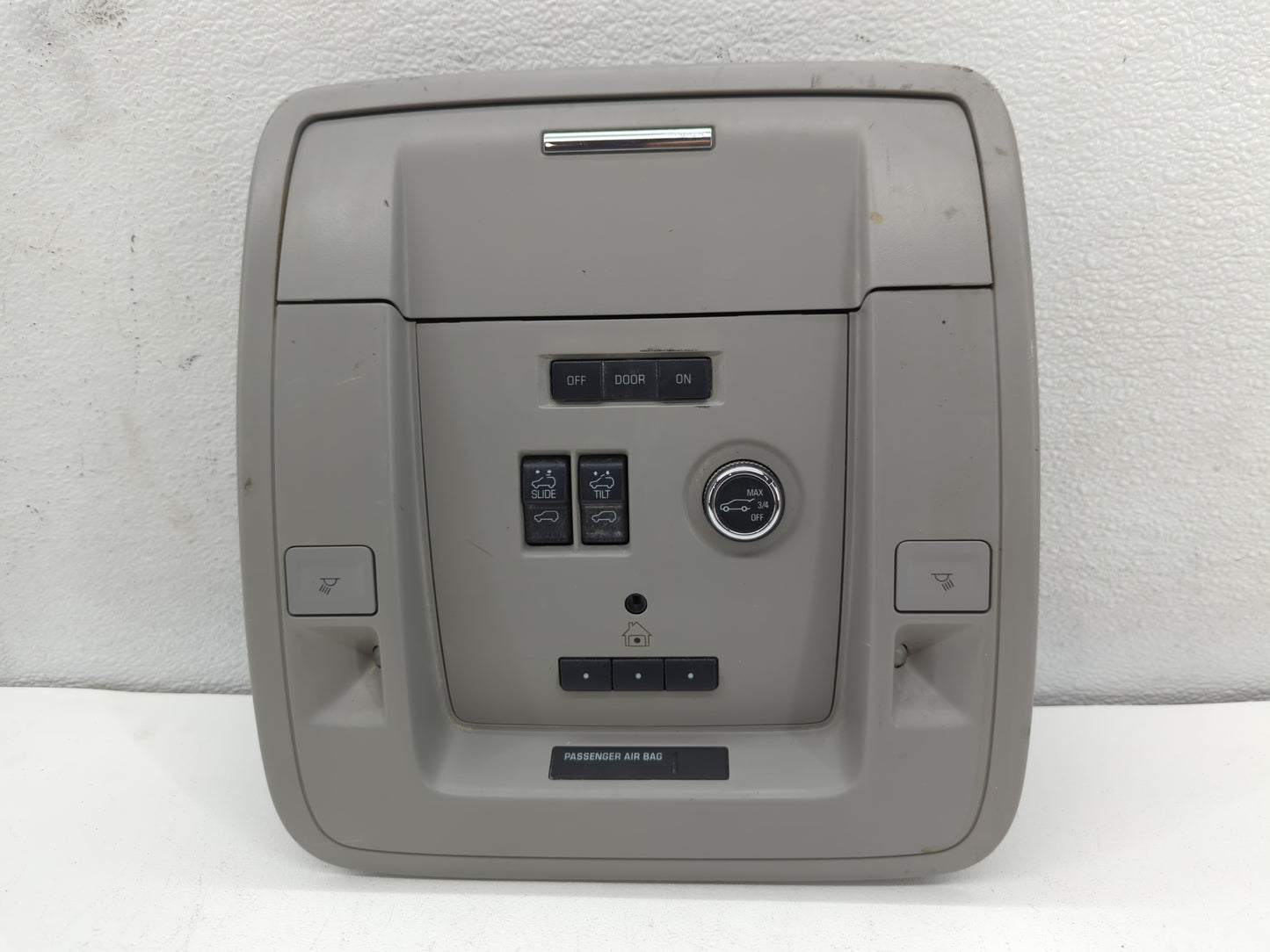 2011 Jeep Patriot Overhead Roof Console - Oemusedautoparts1.com