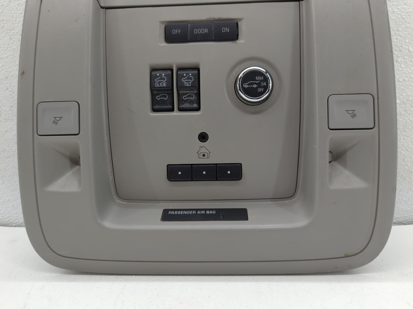 2011 Jeep Patriot Overhead Roof Console - Oemusedautoparts1.com