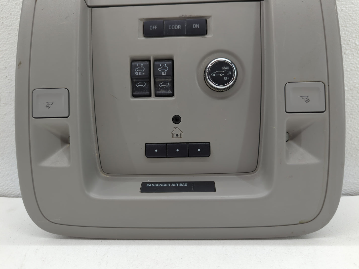 2011 Jeep Patriot Overhead Roof Console - Oemusedautoparts1.com