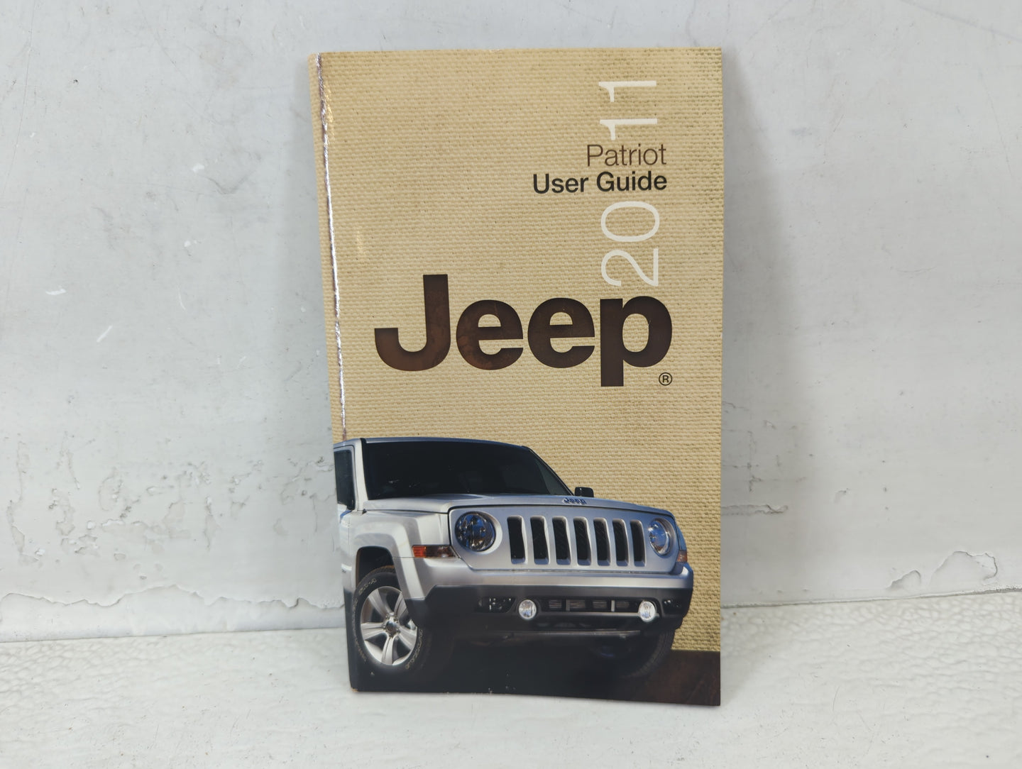 2011 Jeep Patriot Owners Manual Book Guide P/N:11MK74-926-AA OEM Used Auto Parts - Oemusedautoparts1.com