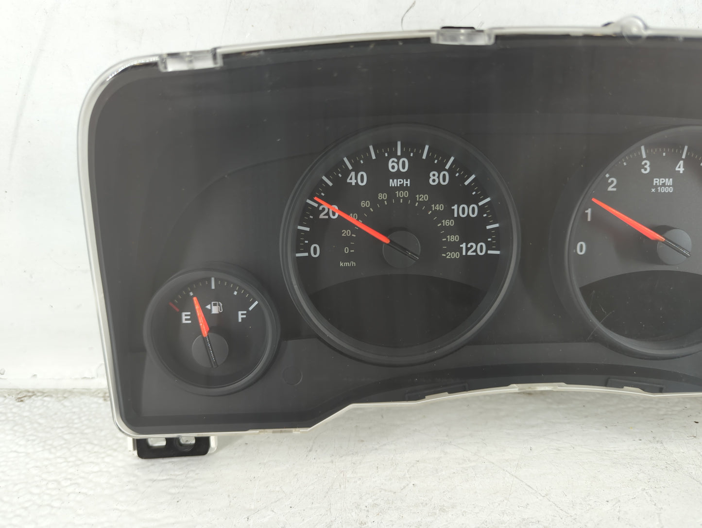2011-2012 Jeep Patriot Instrument Cluster Speedometer Gauges P/N:68080402AC Fits Fits 2011 2012 OEM Used Auto Parts - Oemuse