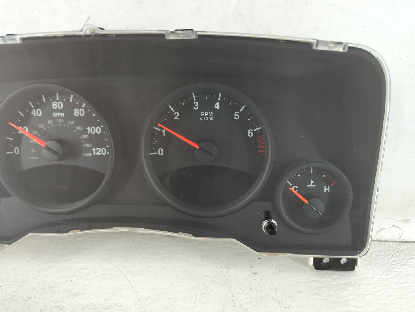 2011-2012 Jeep Patriot Instrument Cluster Speedometer Gauges P/N:68080402AC Fits Fits 2011 2012 OEM Used Auto Parts - Oemuse