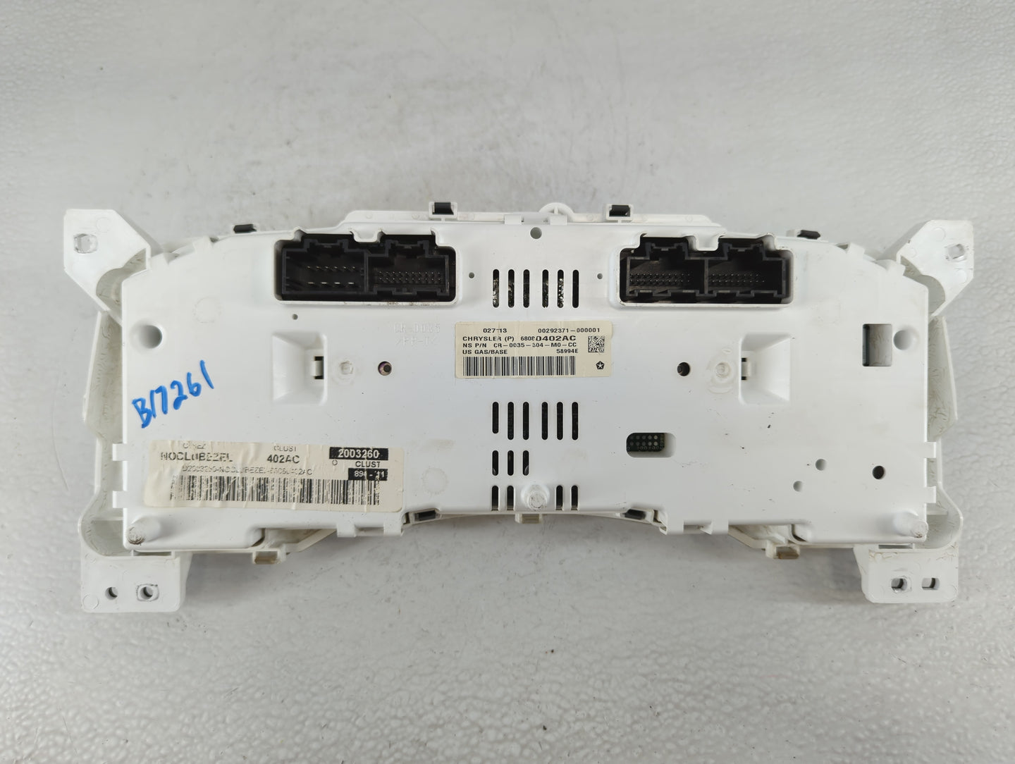 2011-2012 Jeep Patriot Instrument Cluster Speedometer Gauges P/N:68080402AC Fits Fits 2011 2012 OEM Used Auto Parts - Oemuse