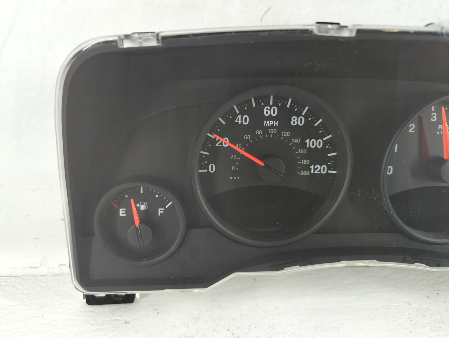 2011-2012 Jeep Patriot Instrument Cluster Speedometer Gauges P/N:CR-0035-302-M0-CB 68080402AC Fits Fits 2011 2012 OEM Used A