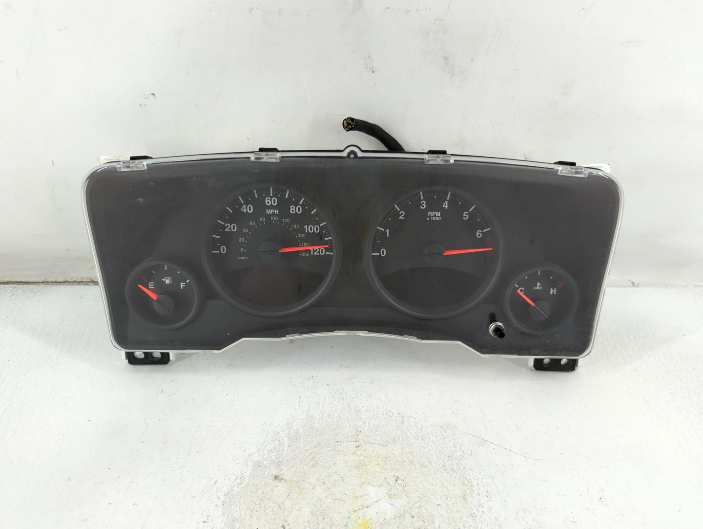 2011-2012 Jeep Patriot Instrument Cluster Speedometer Gauges P/N:68080401AC CR-0035-302-M0-CC Fits Fits 2011 2012 OEM Used A