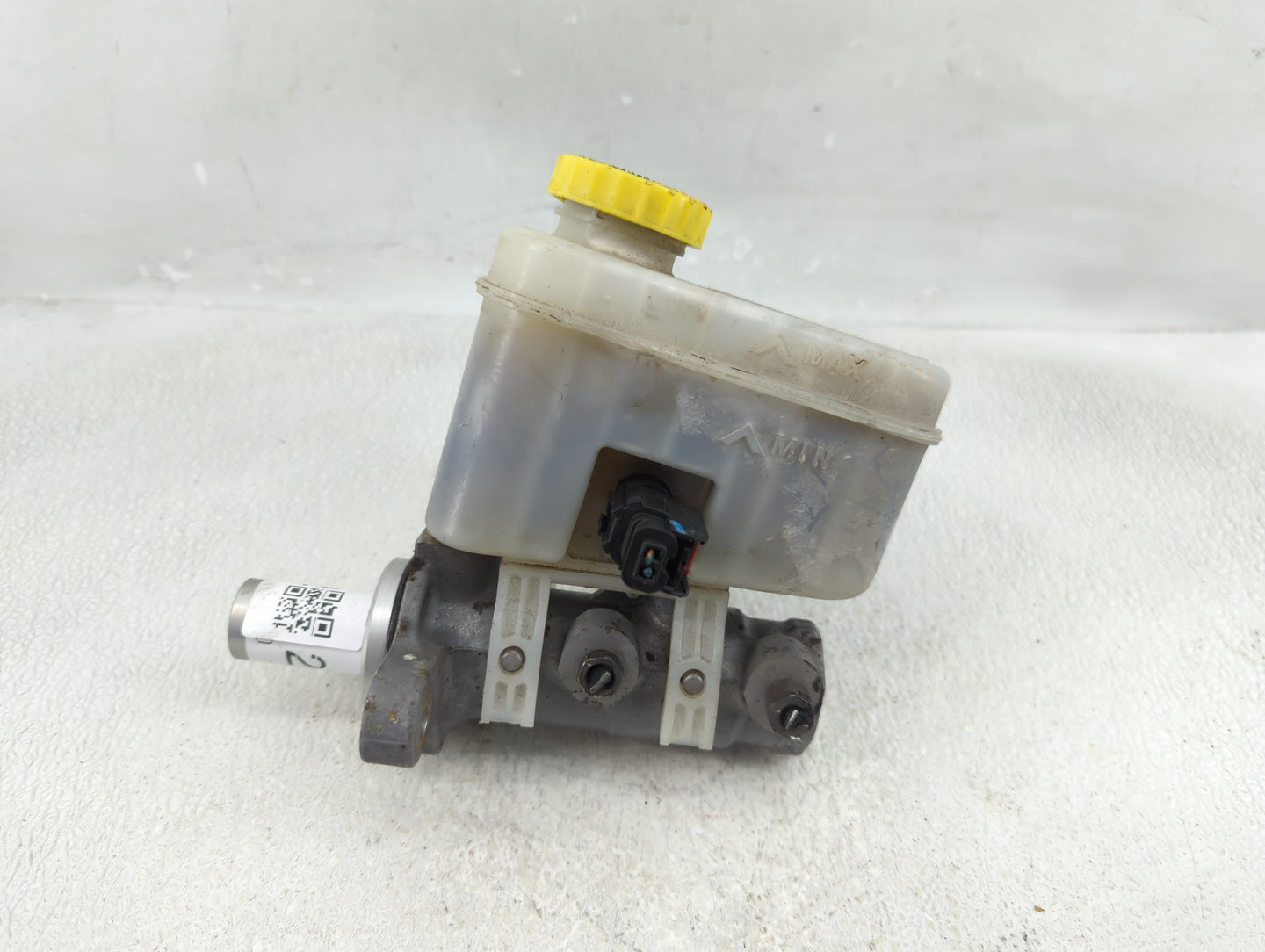2009-2018 Jeep Wrangler Brake Master Cylinder - Oemusedautoparts1.com