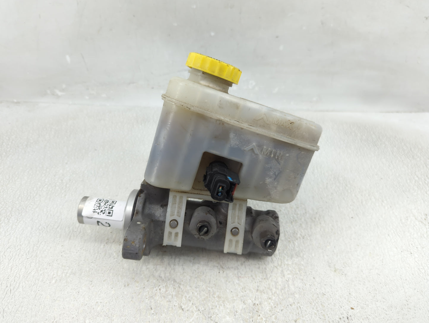 2009-2018 Jeep Wrangler Brake Master Cylinder - Oemusedautoparts1.com