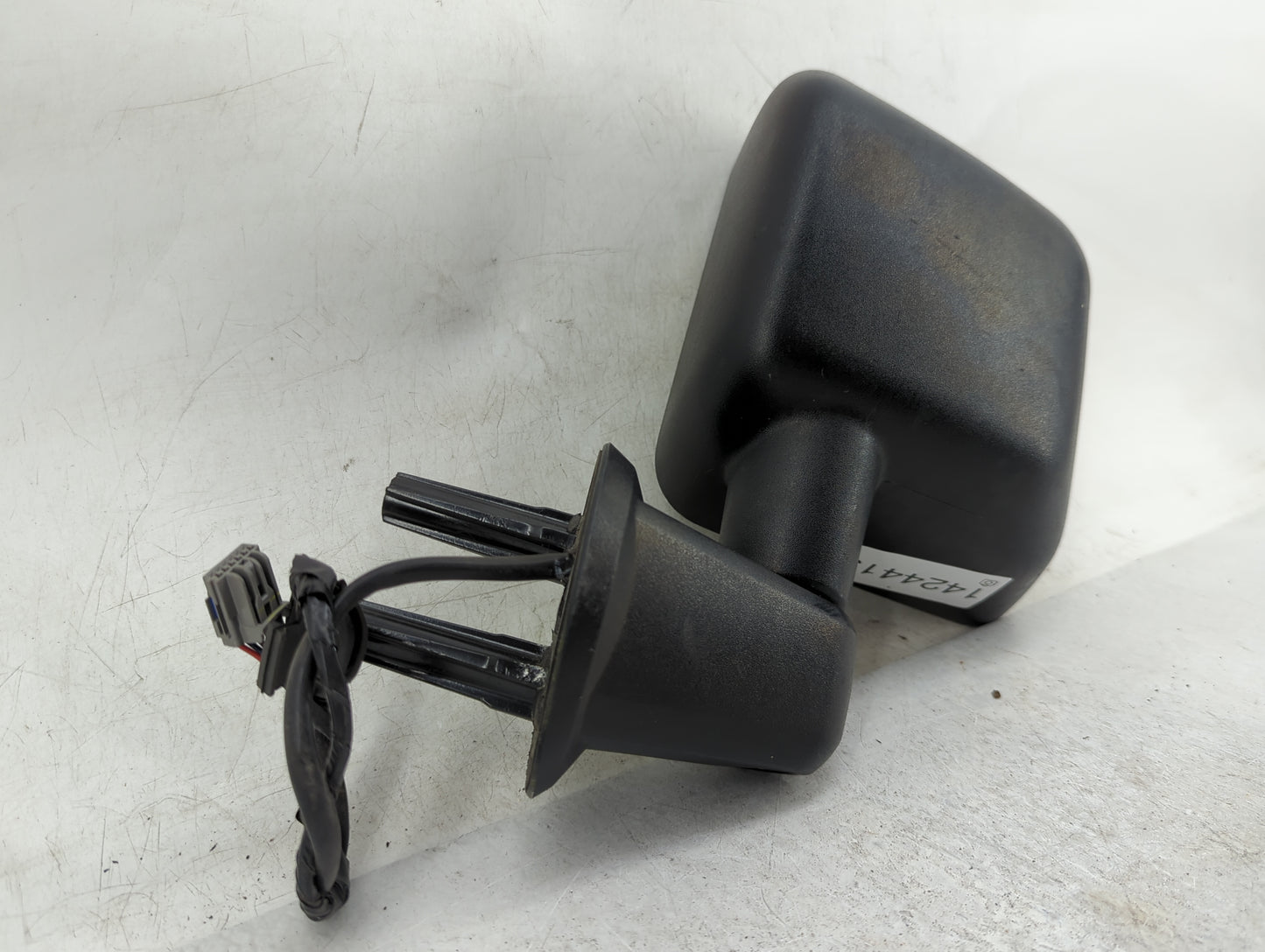 2011-2013 Jeep Wrangler Driver Side View Mirror - Left Door Mirror OEM Used - Oemusedautoparts1.com