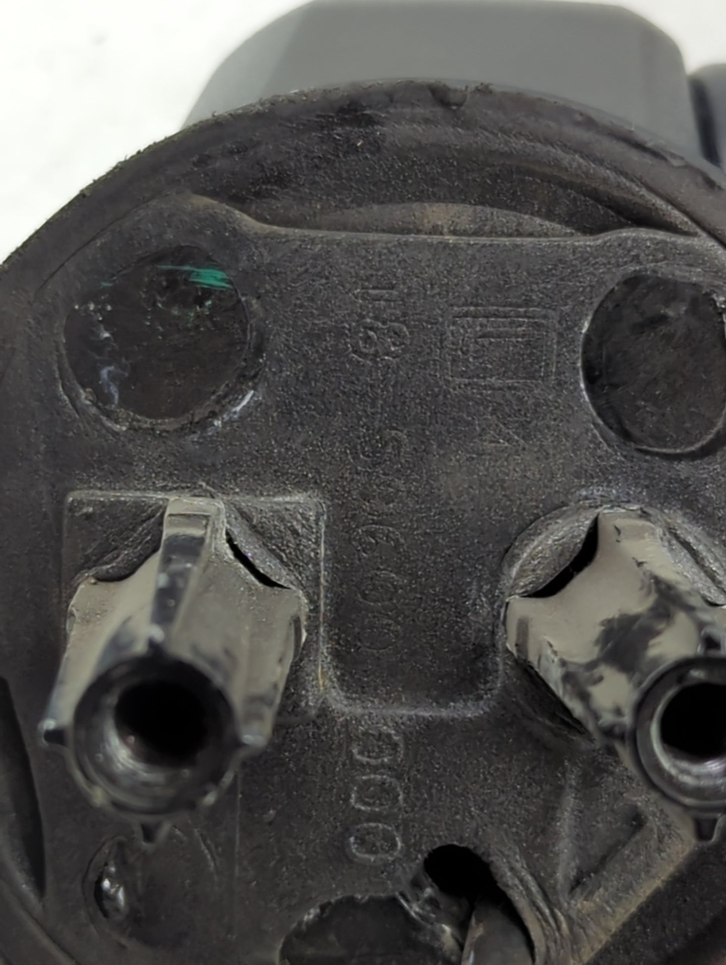 2011-2013 Jeep Wrangler Driver Side View Mirror - Left Door Mirror OEM Used - Oemusedautoparts1.com