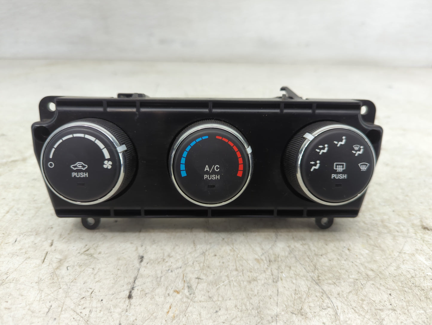 2011-2013 Jeep Wrangler Climate Control Module Temperature AC/Heater Replacement P/N:P55111168AB Fits Fits 2011 2012 2013 OE