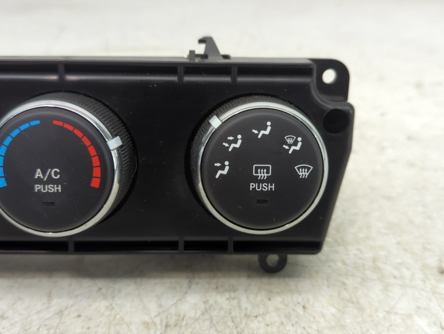 2011-2013 Jeep Wrangler Climate Control Module Temperature AC/Heater Replacement P/N:P55111168AB Fits Fits 2011 2012 2013 OE