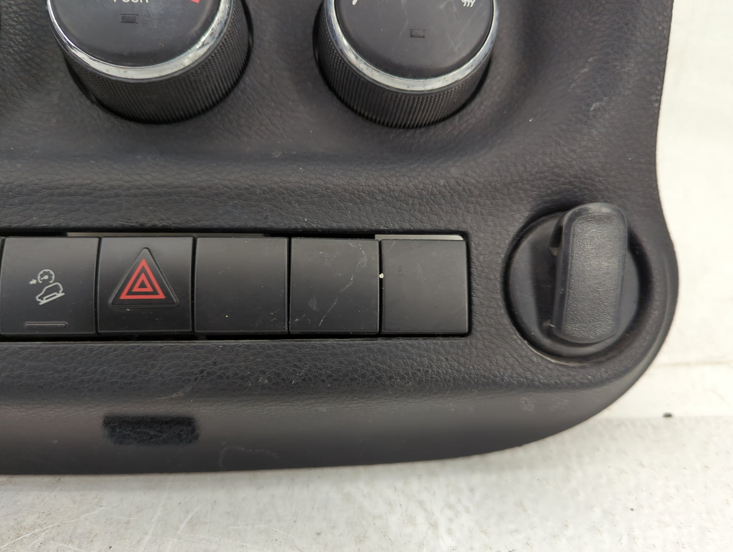 2011-2013 Jeep Wrangler Climate Control Module Temperature AC/Heater Replacement P/N:P55111167AD Fits Fits 2011 2012 2013 OE