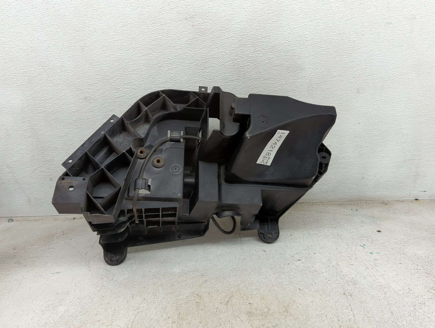 2007-2011 Jeep Wrangler Windshield Washer Fluid Reservoir Bottle Oem - Oemusedautoparts1.com
