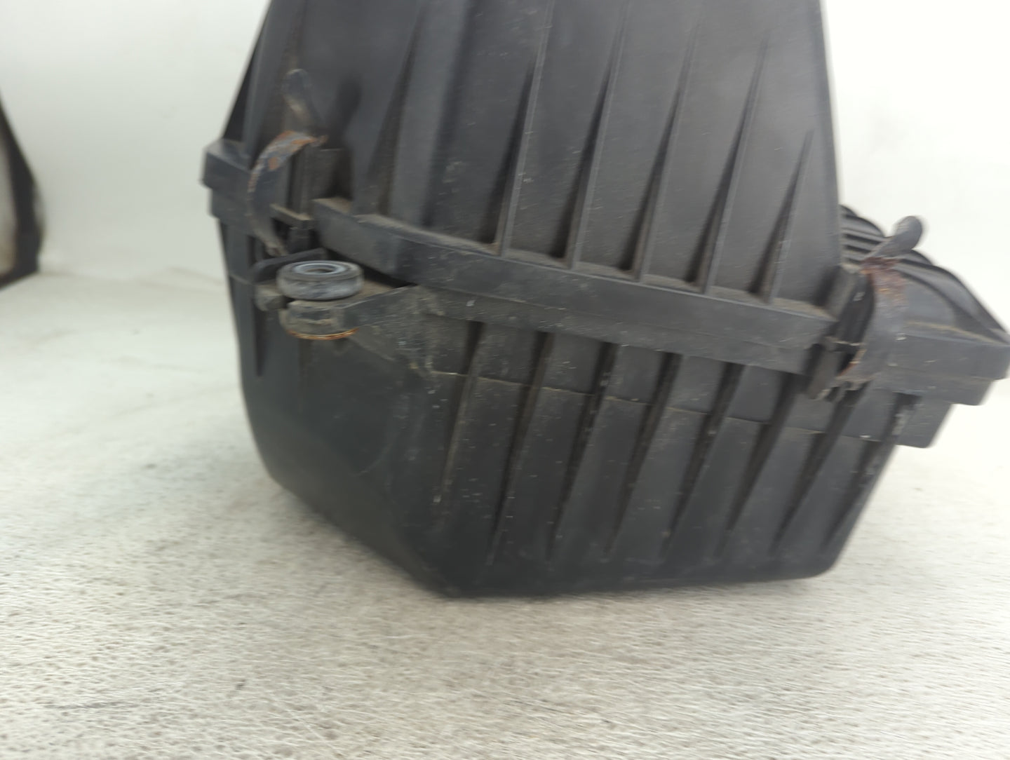 Kia Borrego Air Cleaner Intake-duct Hose Tube - Oemusedautoparts1.com