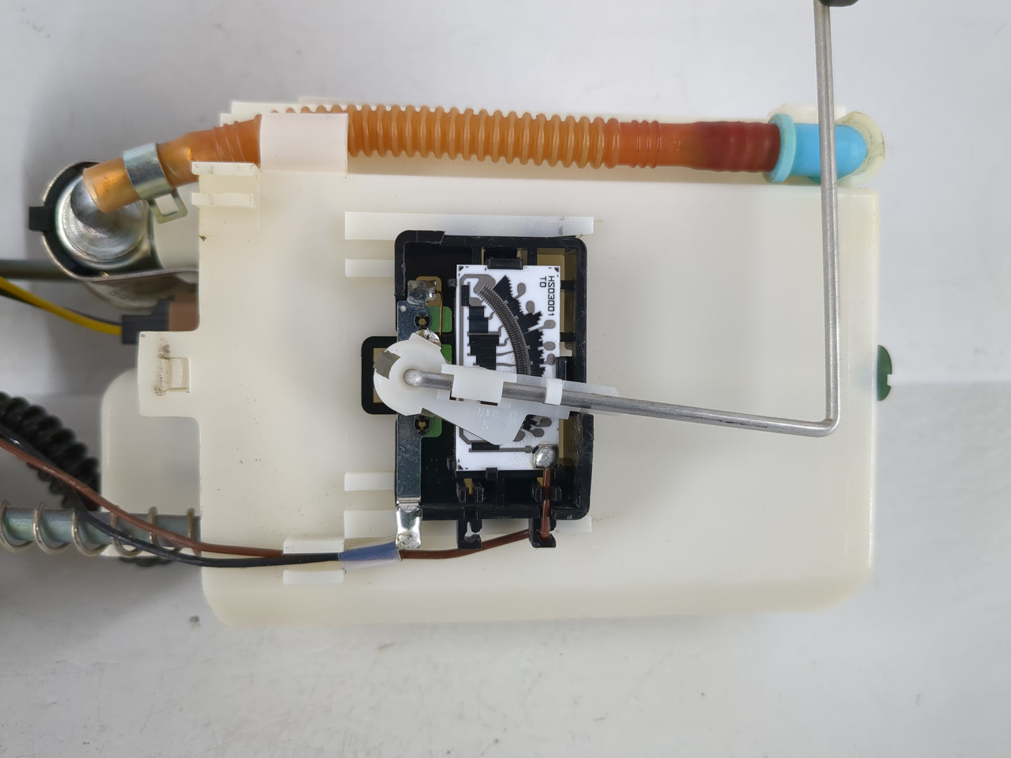 2010-2013 Kia Forte Electrical Gas Fuel Pump Assembly - Oemusedautoparts1.com