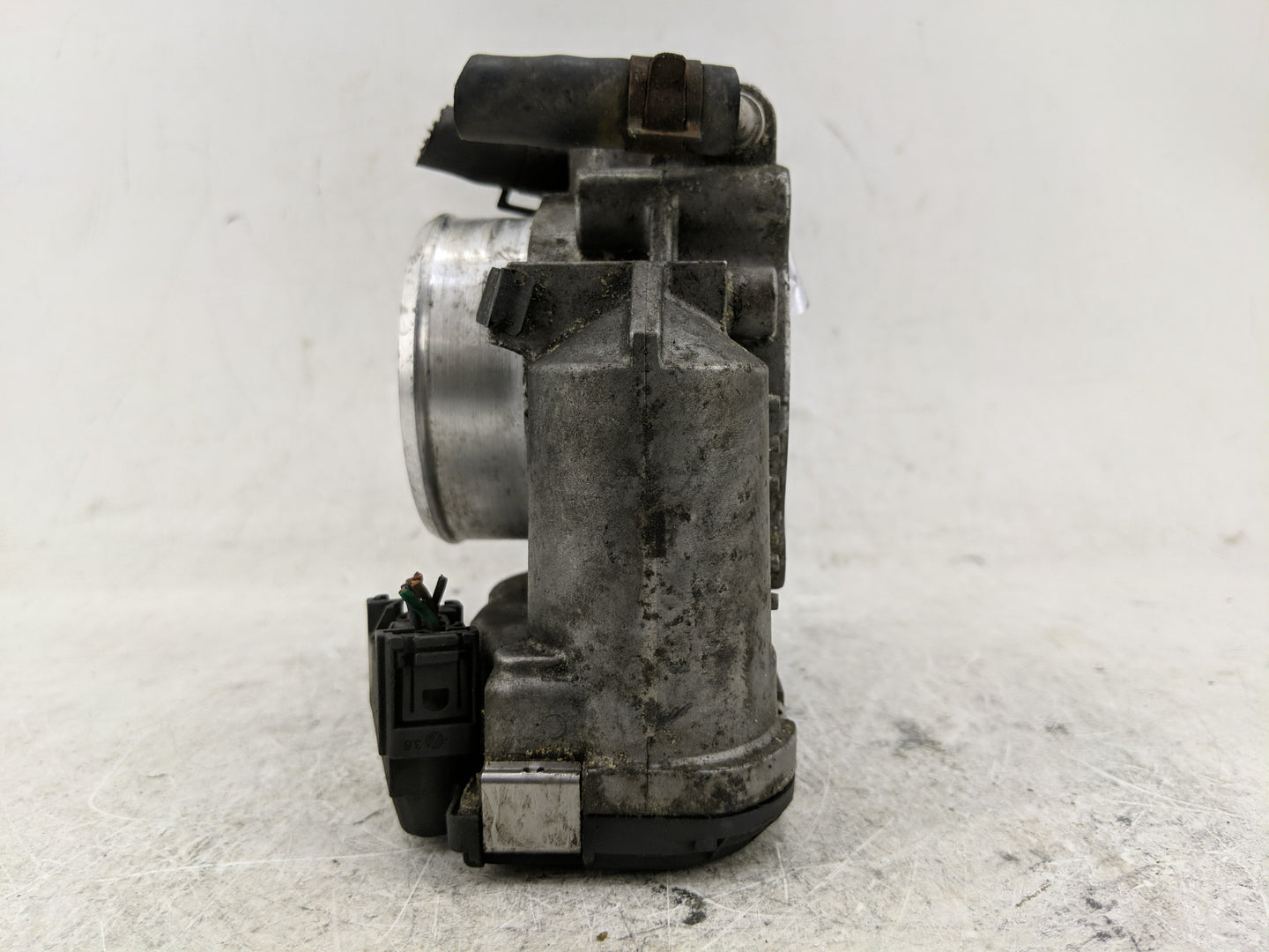 2010-2013 Kia Forte Throttle Body Fits Fits 2010 2011 2012 2013 OEM Used Auto Parts - Oemusedautoparts1.com