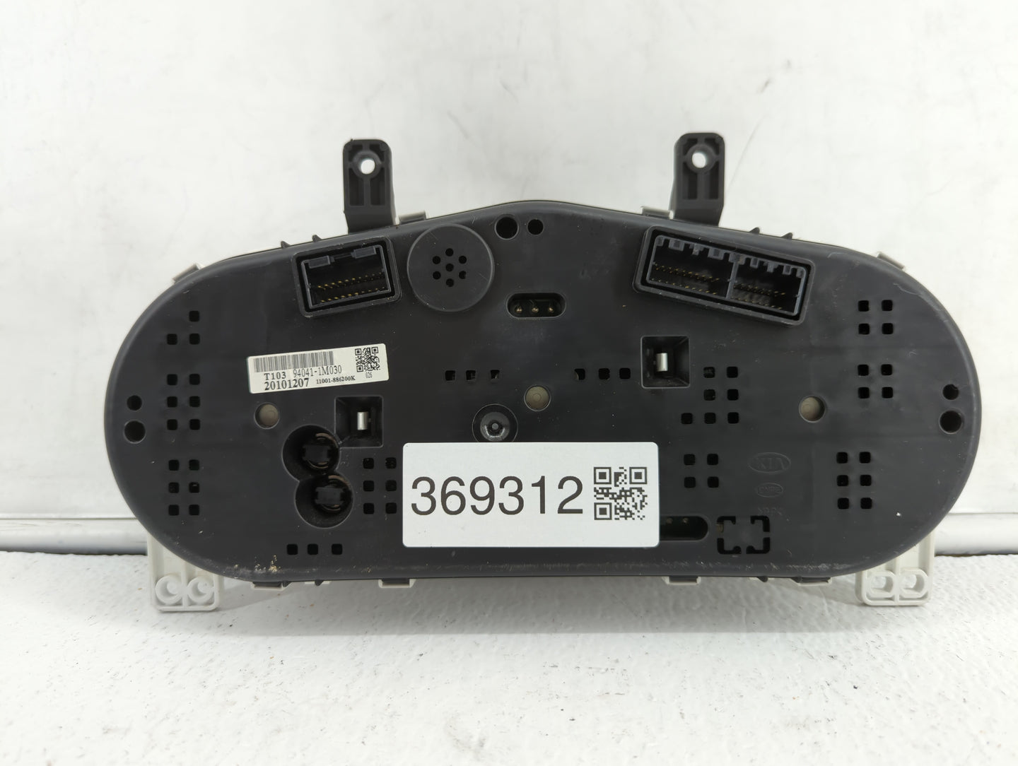 2011-2013 Kia Forte Instrument Cluster Speedometer Gauges P/N:94021-1M230 94041-1M030 Fits Fits 2011 2012 2013 OEM Used Auto