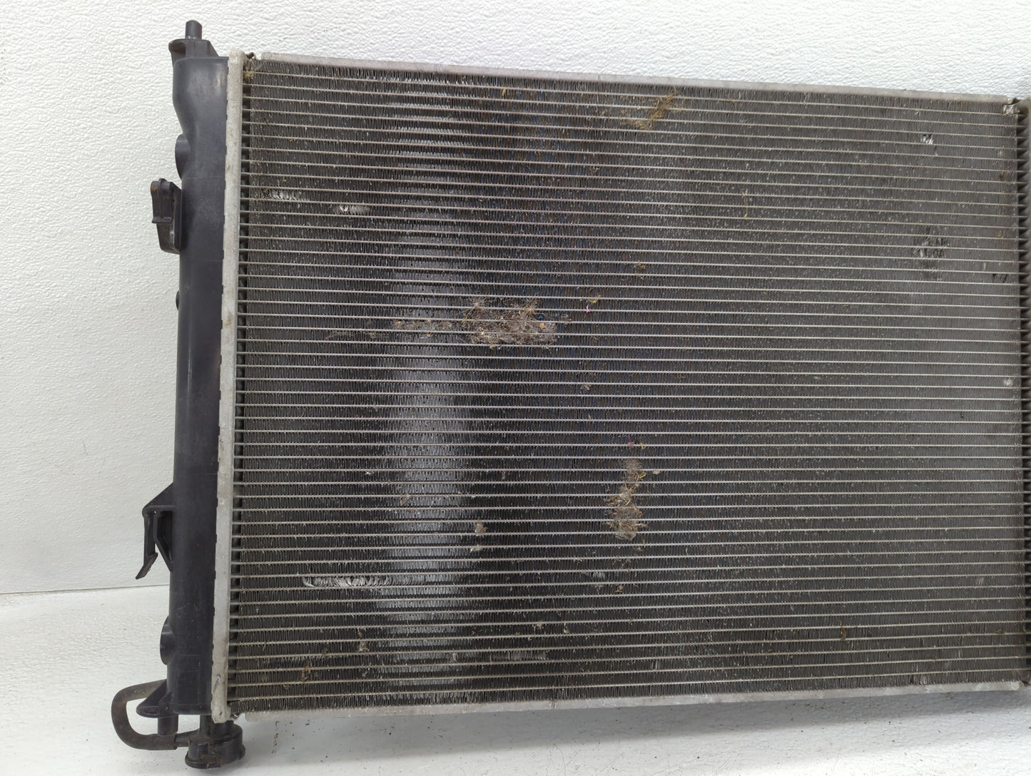 2010-2013 Kia Forte Engine Cooling Radiator Condensor P/N:25310-1XXX Fits Fits 2010 2011 2012 2013 OEM Used Auto Parts - Oem