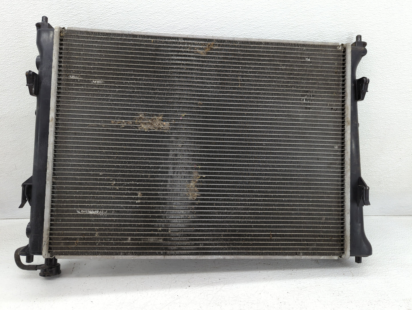 2010-2013 Kia Forte Engine Cooling Radiator Condensor P/N:25310-1XXX Fits Fits 2010 2011 2012 2013 OEM Used Auto Parts - Oem