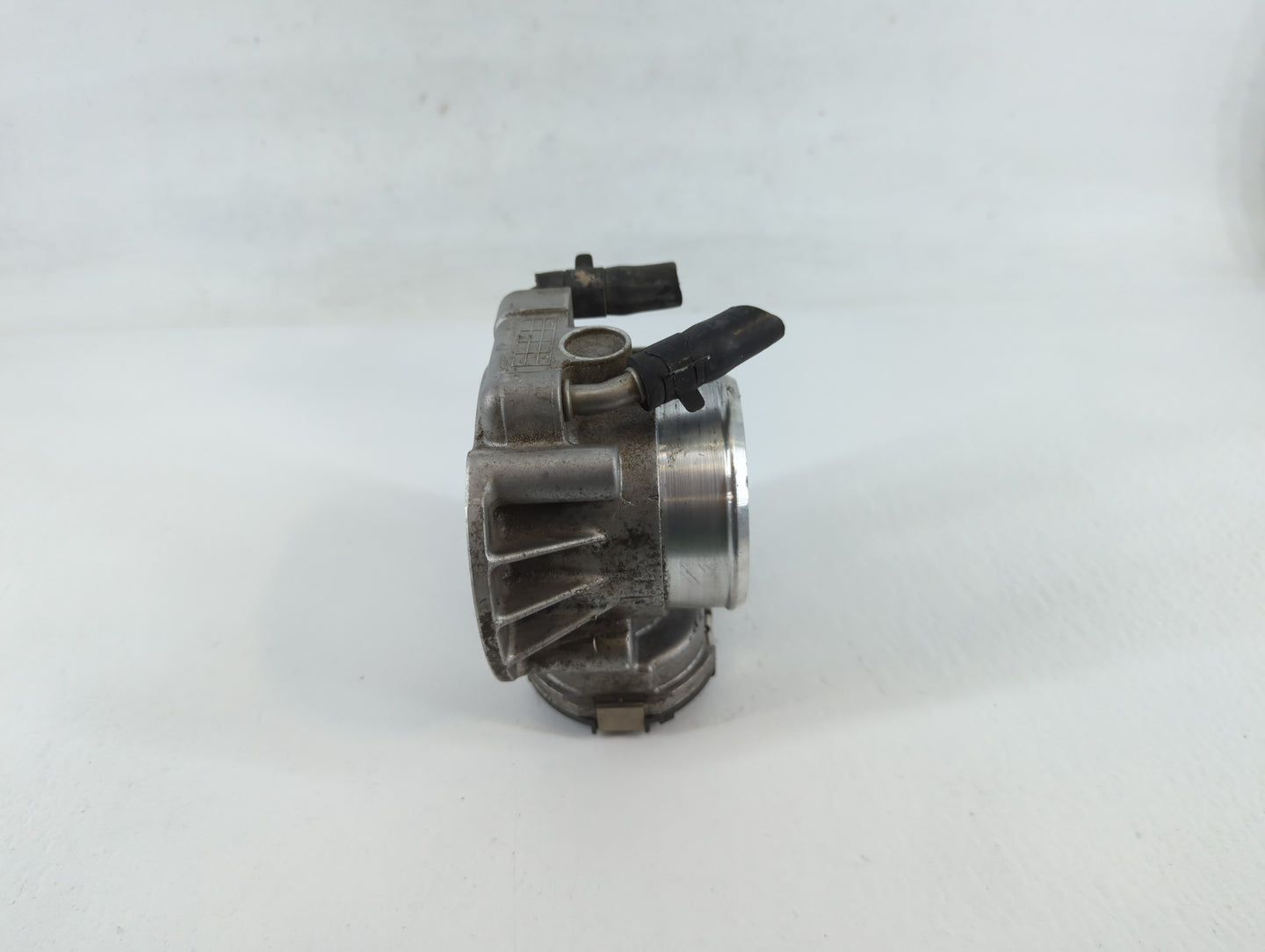 2010-2013 Kia Forte Throttle Body P/N:35100-2G200 Fits Fits 2010 2011 2012 2013 OEM Used Auto Parts - Oemusedautoparts1.com