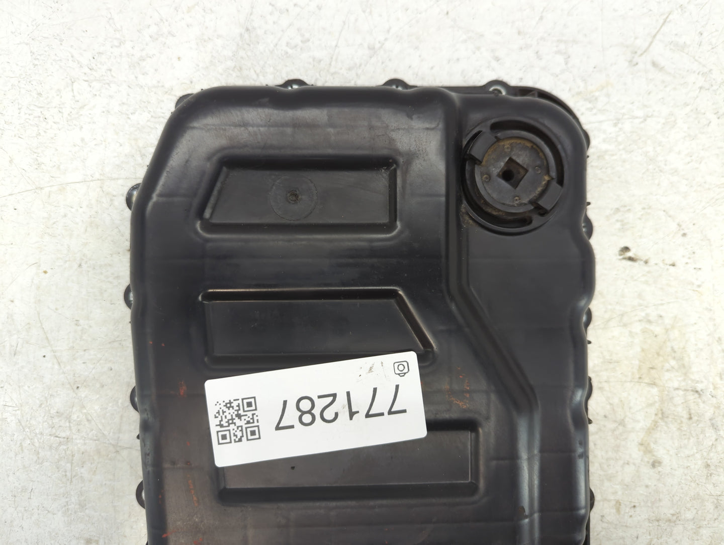 2011 Kia Forte Engine Oil Pan P/N:>PA66-GF35< 45286-38810 Fits OEM Used Auto Parts - Oemusedautoparts1.com