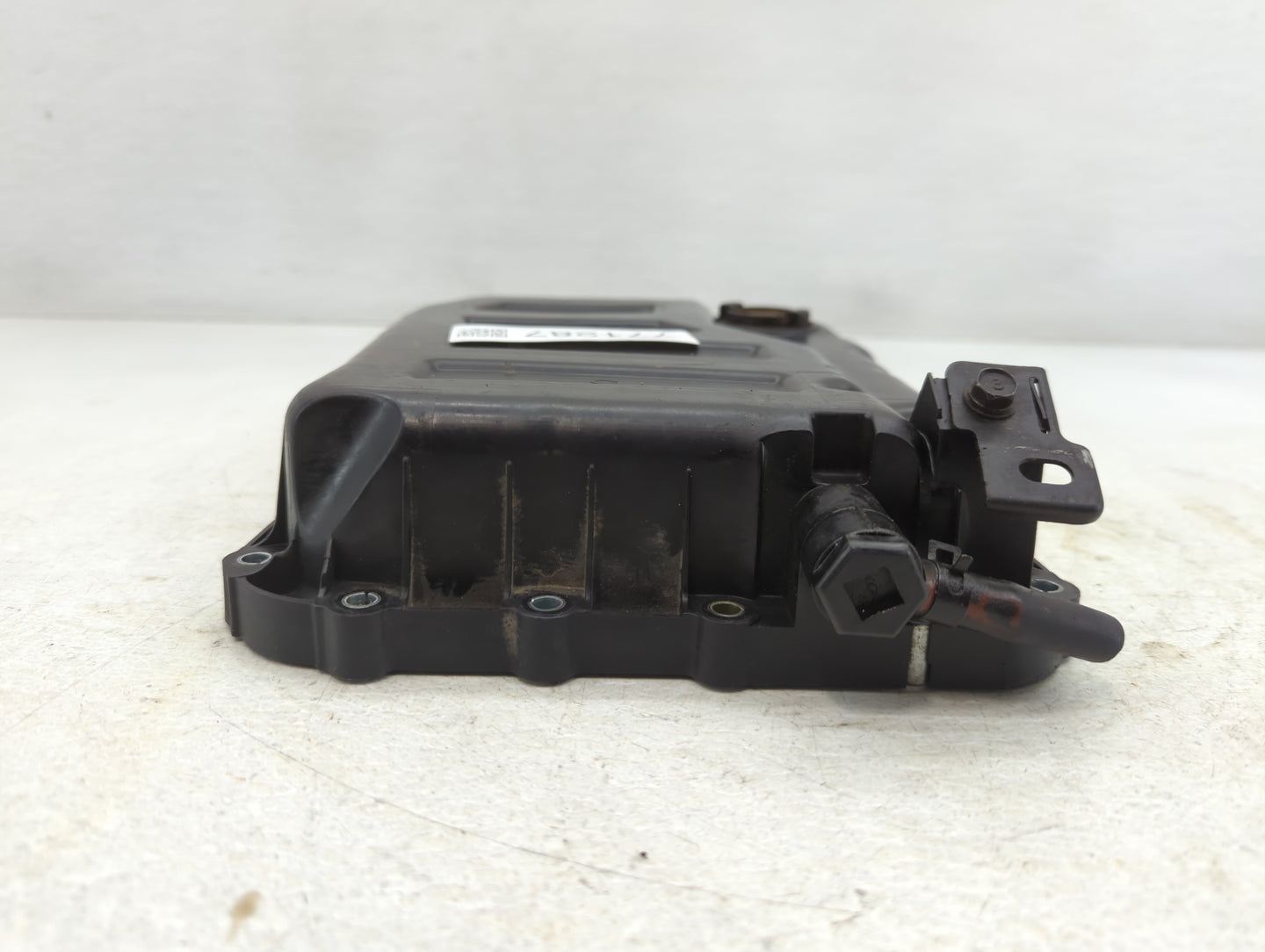 2011 Kia Forte Engine Oil Pan P/N:>PA66-GF35< 45286-38810 Fits OEM Used Auto Parts - Oemusedautoparts1.com