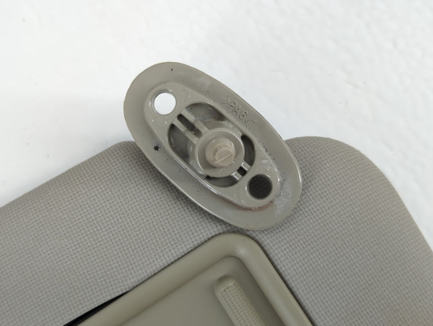 2010-2013 Kia Forte Sun Visor Shade Replacement Passenger Right Mirror Fits Fits 2010 2011 2012 2013 OEM Used Auto Parts - O